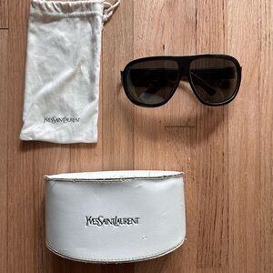 YSL Sunglasses 6120/S color Graybrown
Green